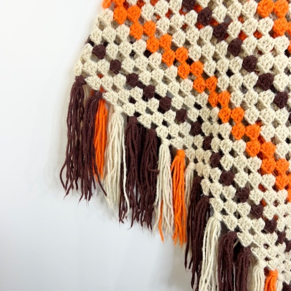 Vintage boho beige orange brown crochet knit fringe open knit poncho sweater - Picture 12 of 12
